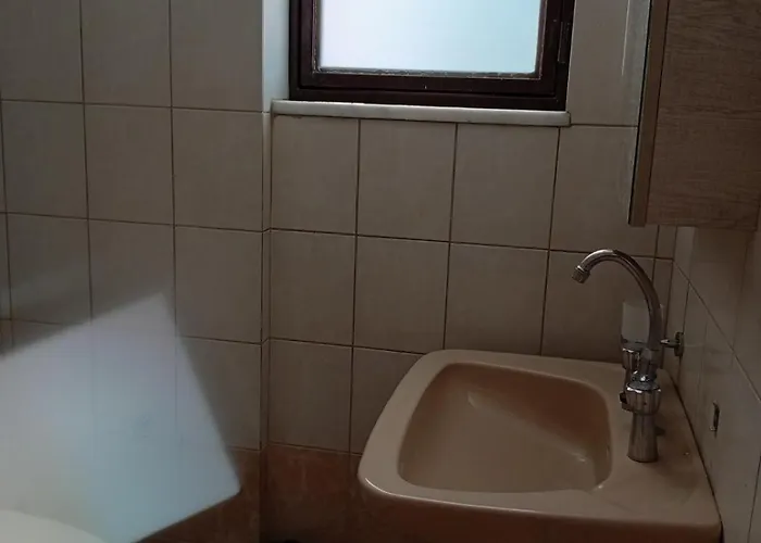 Mountain View Ασπρογερακάτα